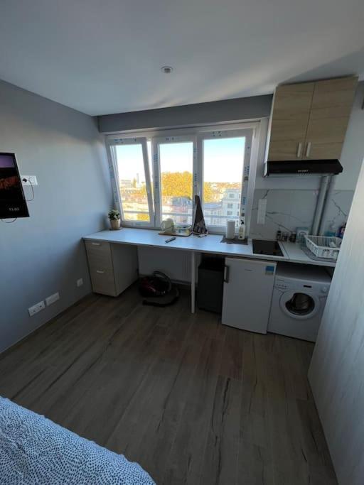 Super Studio En Face De La Gare De Mulhouse Apartment Exterior photo